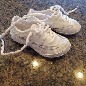 Nfinity Vengeance Cheer Shoe (Youth)